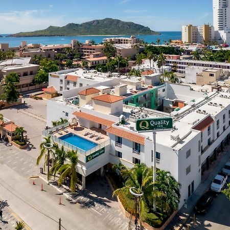 Quality Inn Mazatlan Exterior photo