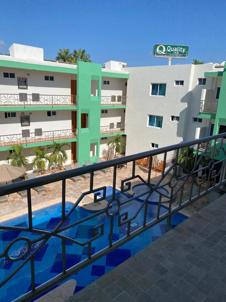 Quality Inn Mazatlan Exterior photo